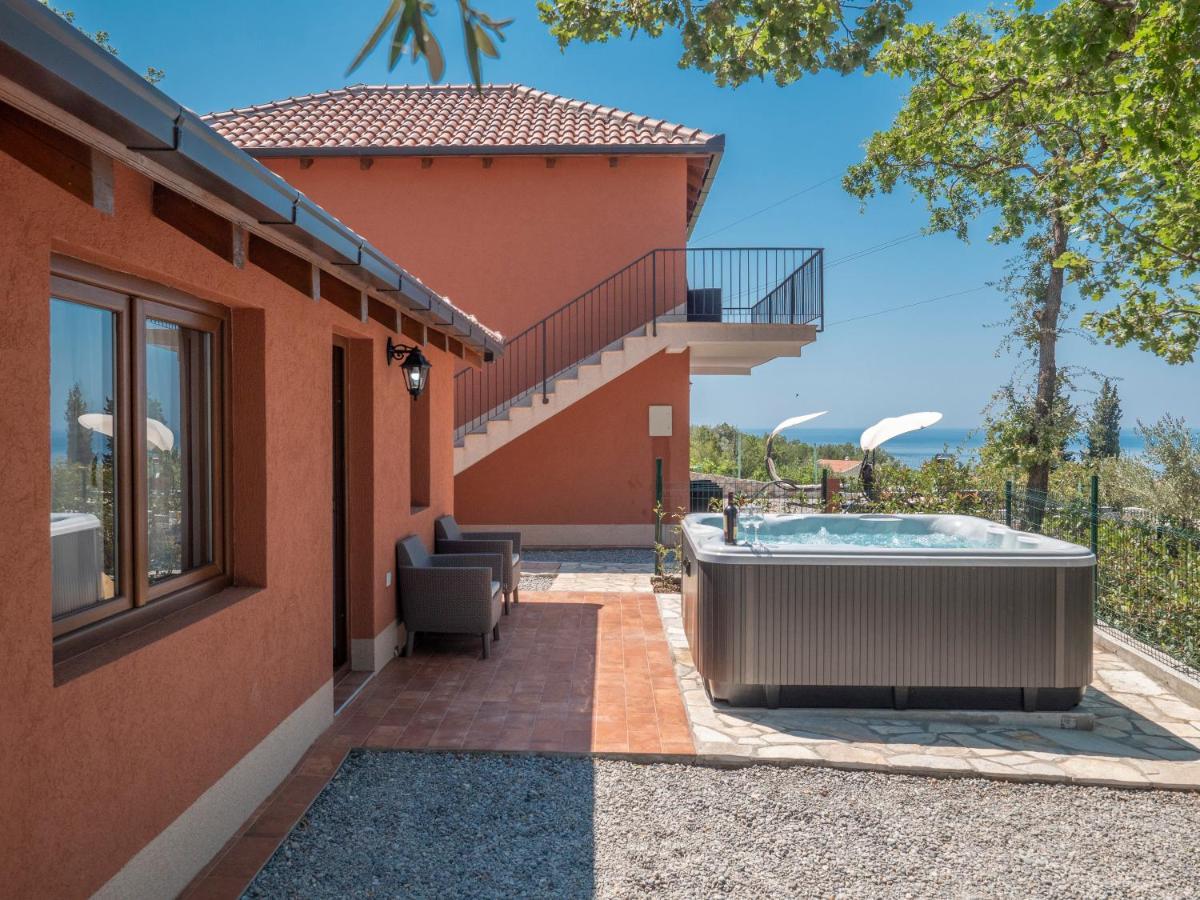 Harmonia Bungalows & Pool Sveti Stefan Esterno foto