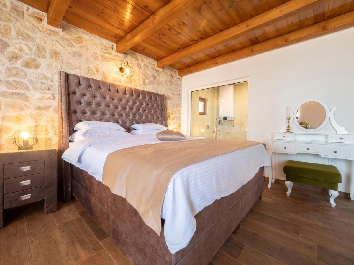 Harmonia Bungalows & Pool Sveti Stefan Esterno foto