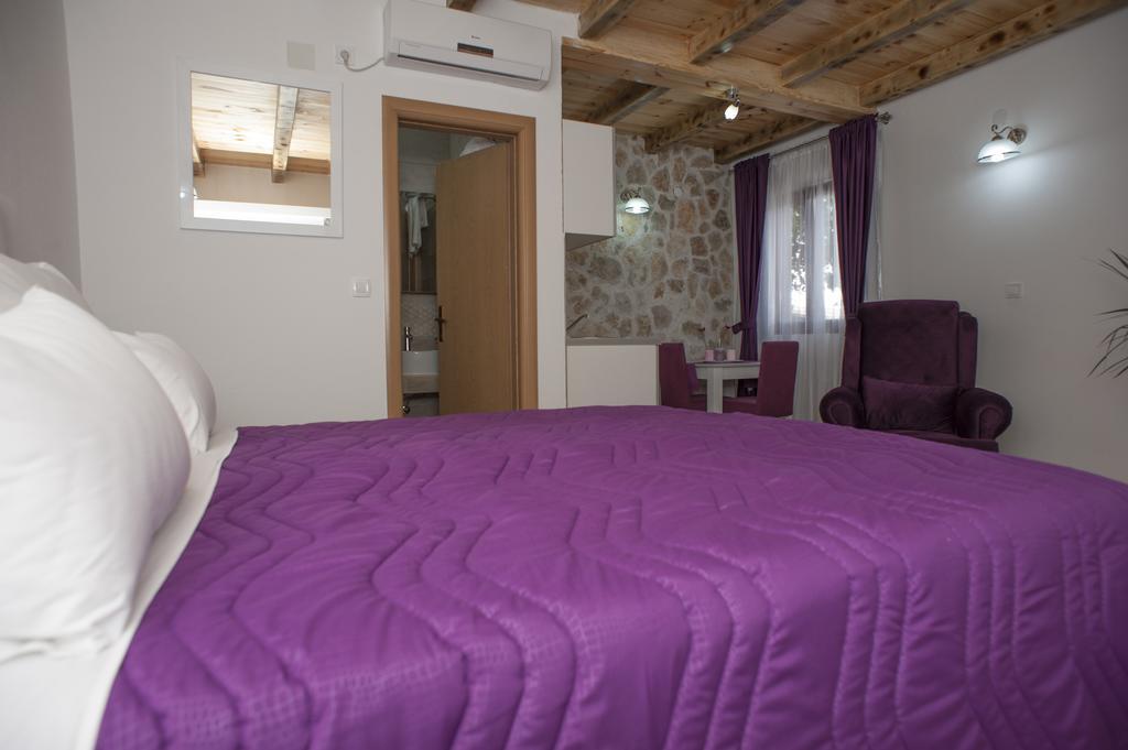 Harmonia Bungalows & Pool Sveti Stefan Esterno foto