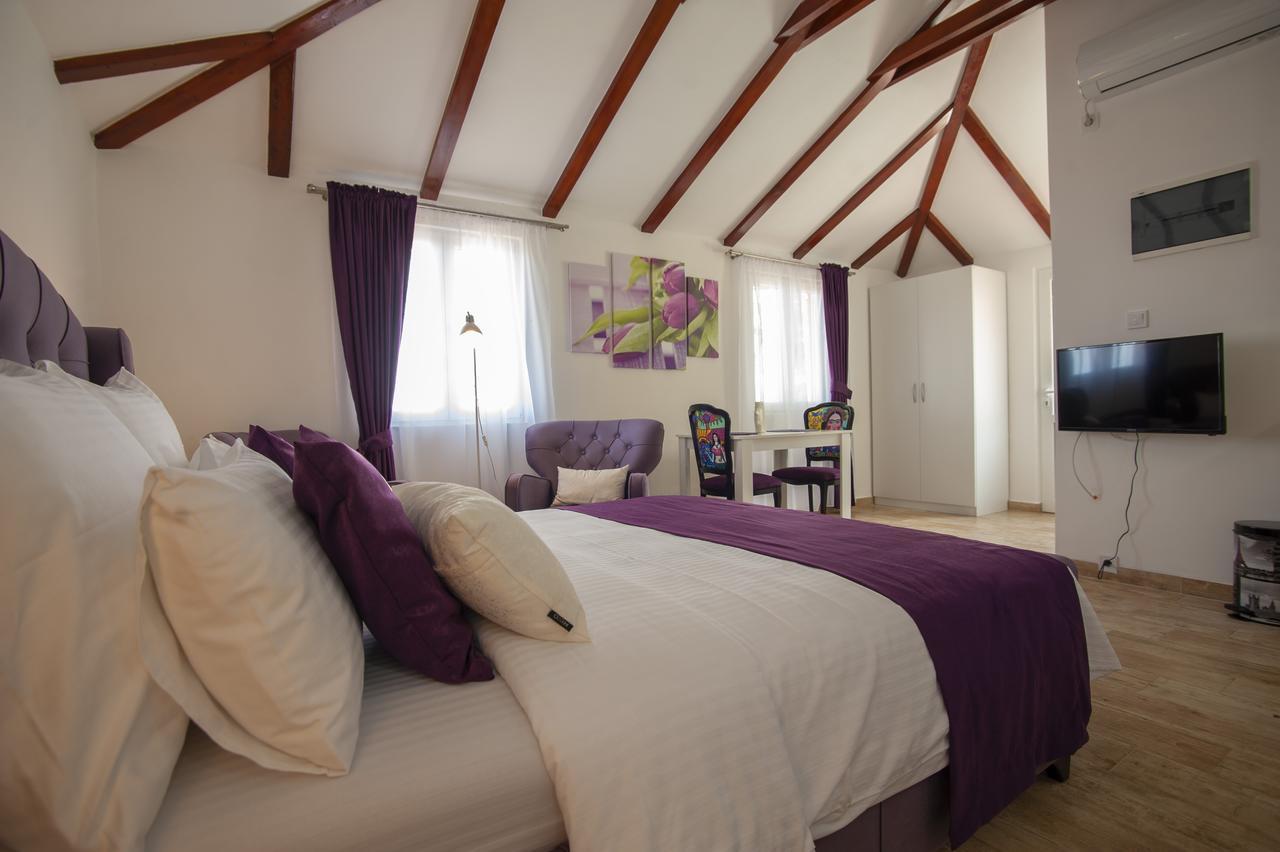 Harmonia Bungalows & Pool Sveti Stefan Esterno foto